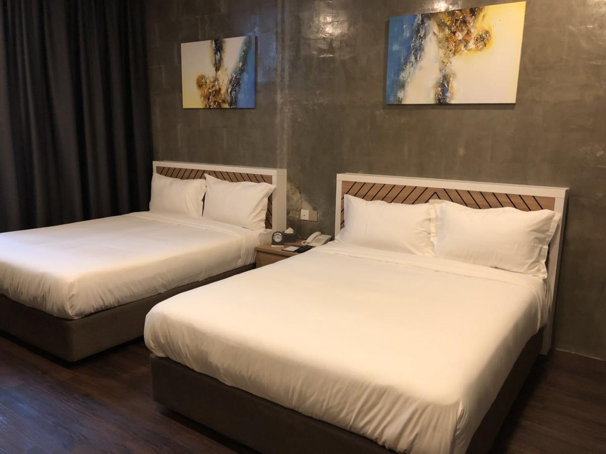 K Boutique Hotel Телук-Інтан Екстер'єр фото